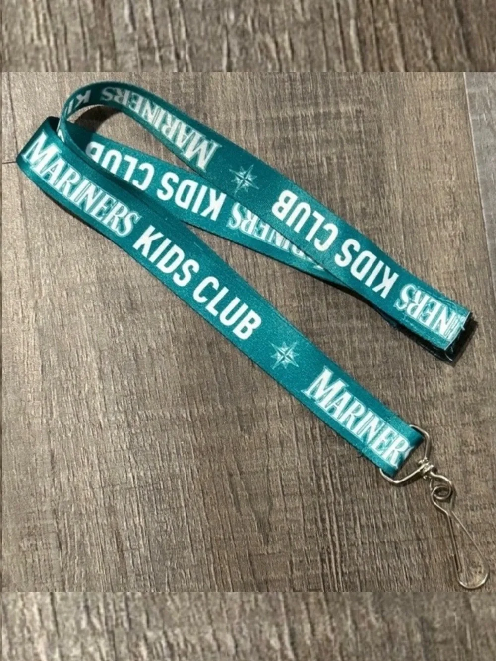 💞 Teal Blue Seattle Mariners MLB Baseball Collectible Kids Club Lanyard